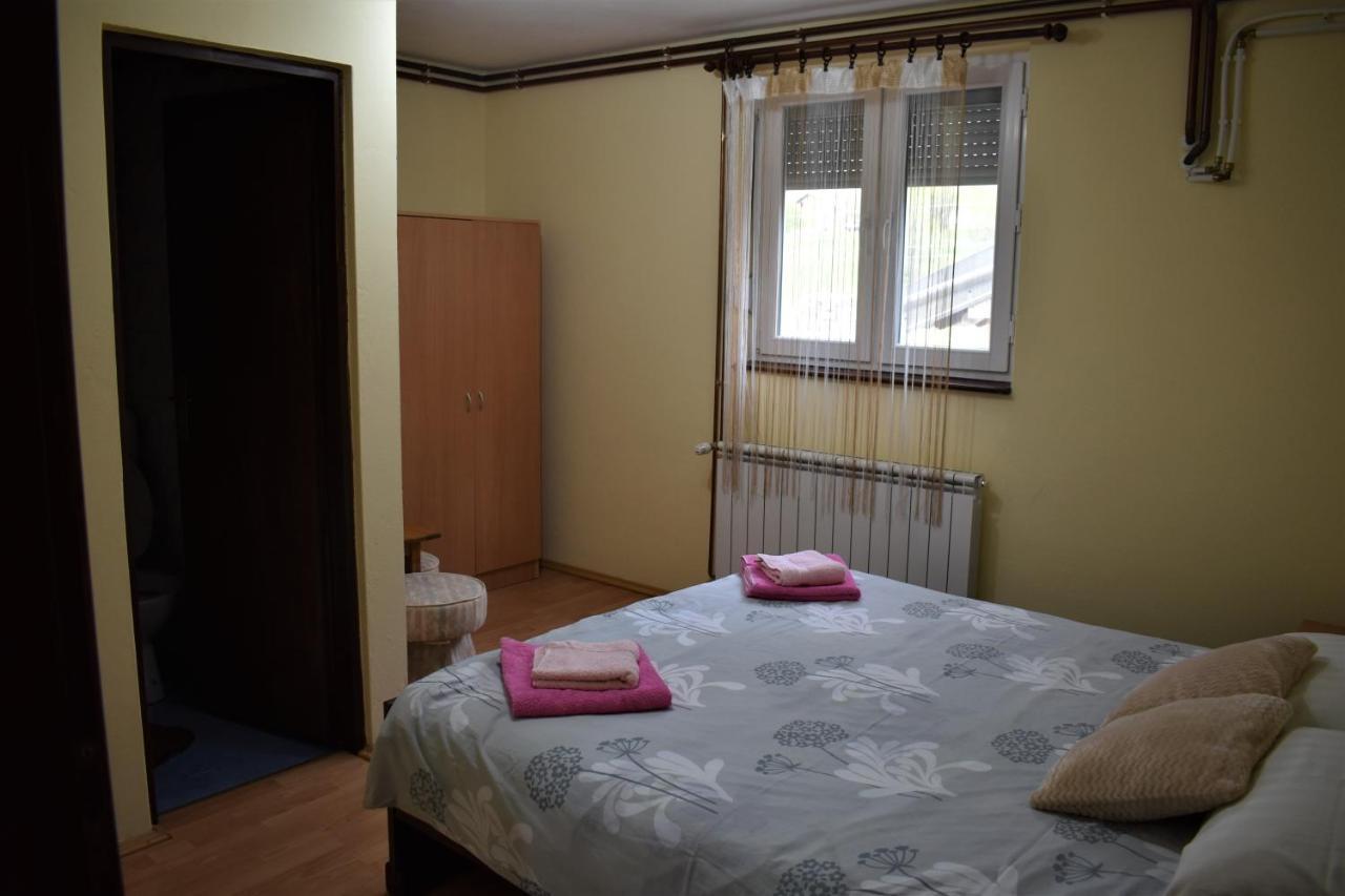 Apartments Sabljak Rakovica Extérieur photo